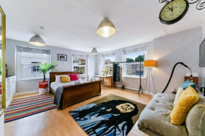 Bob Marley Studio - Shoreditch Near Liverpool Street